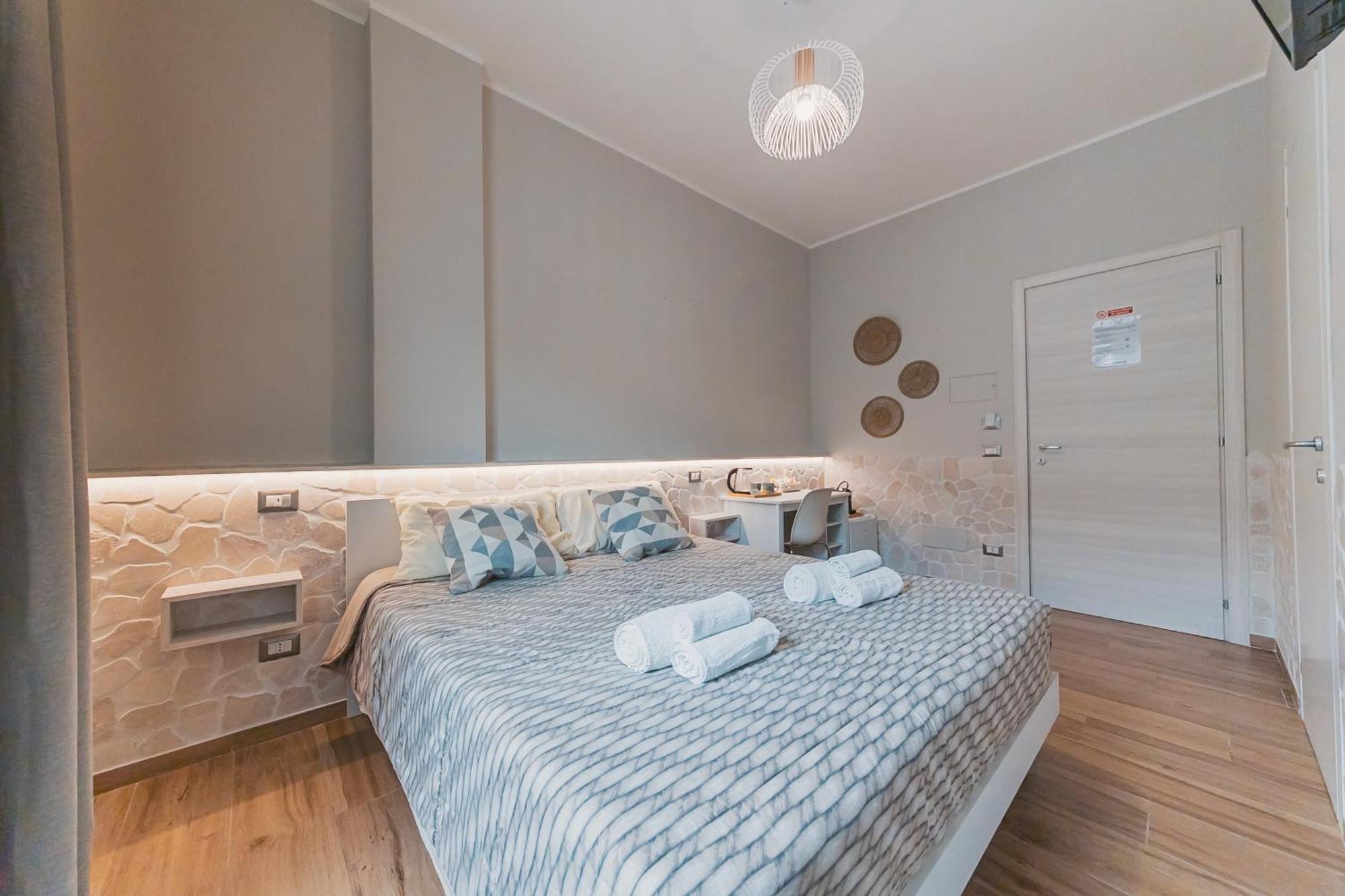 Apulia Rooms Бари Экстерьер фото