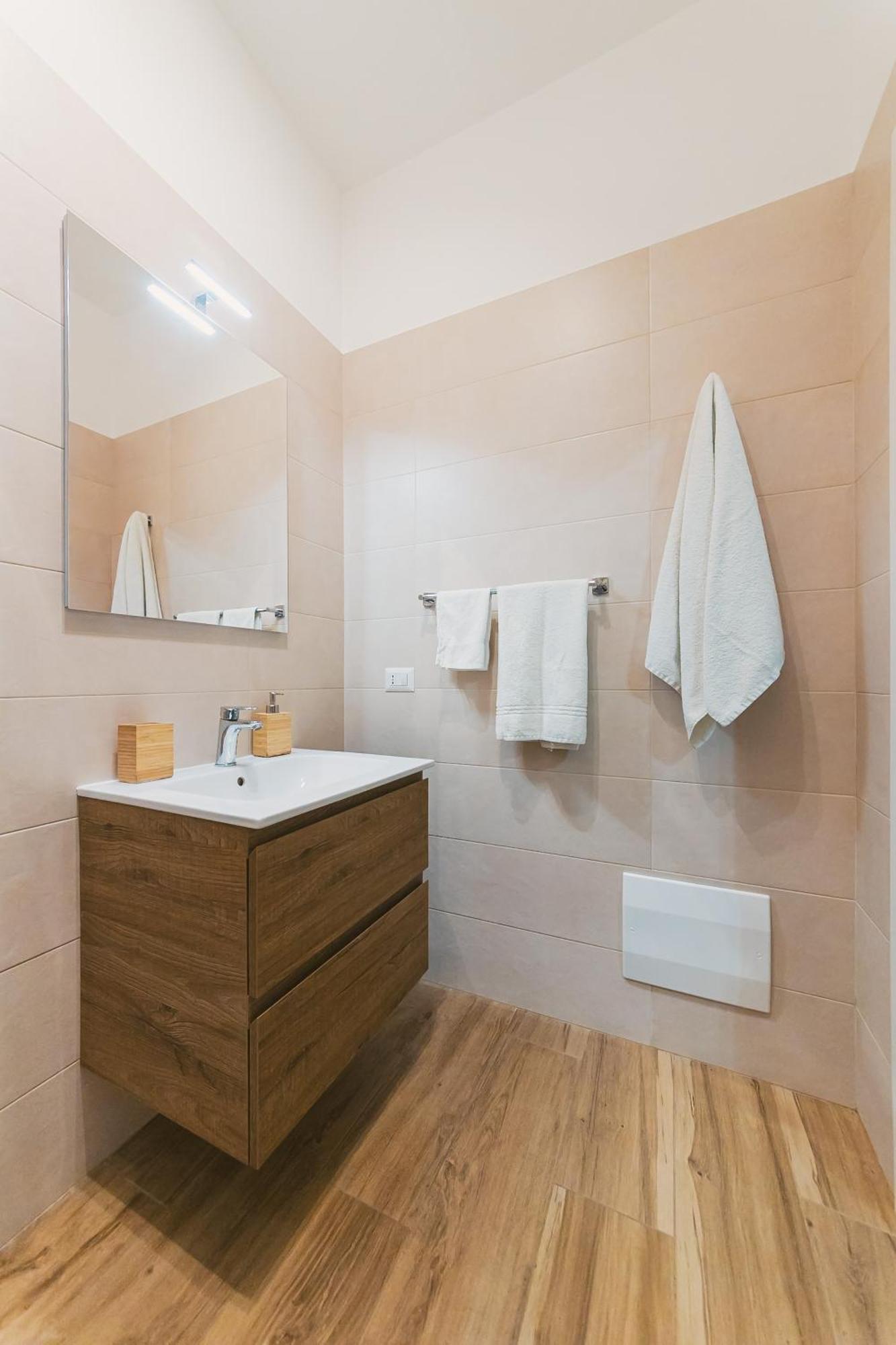 Apulia Rooms Бари Экстерьер фото